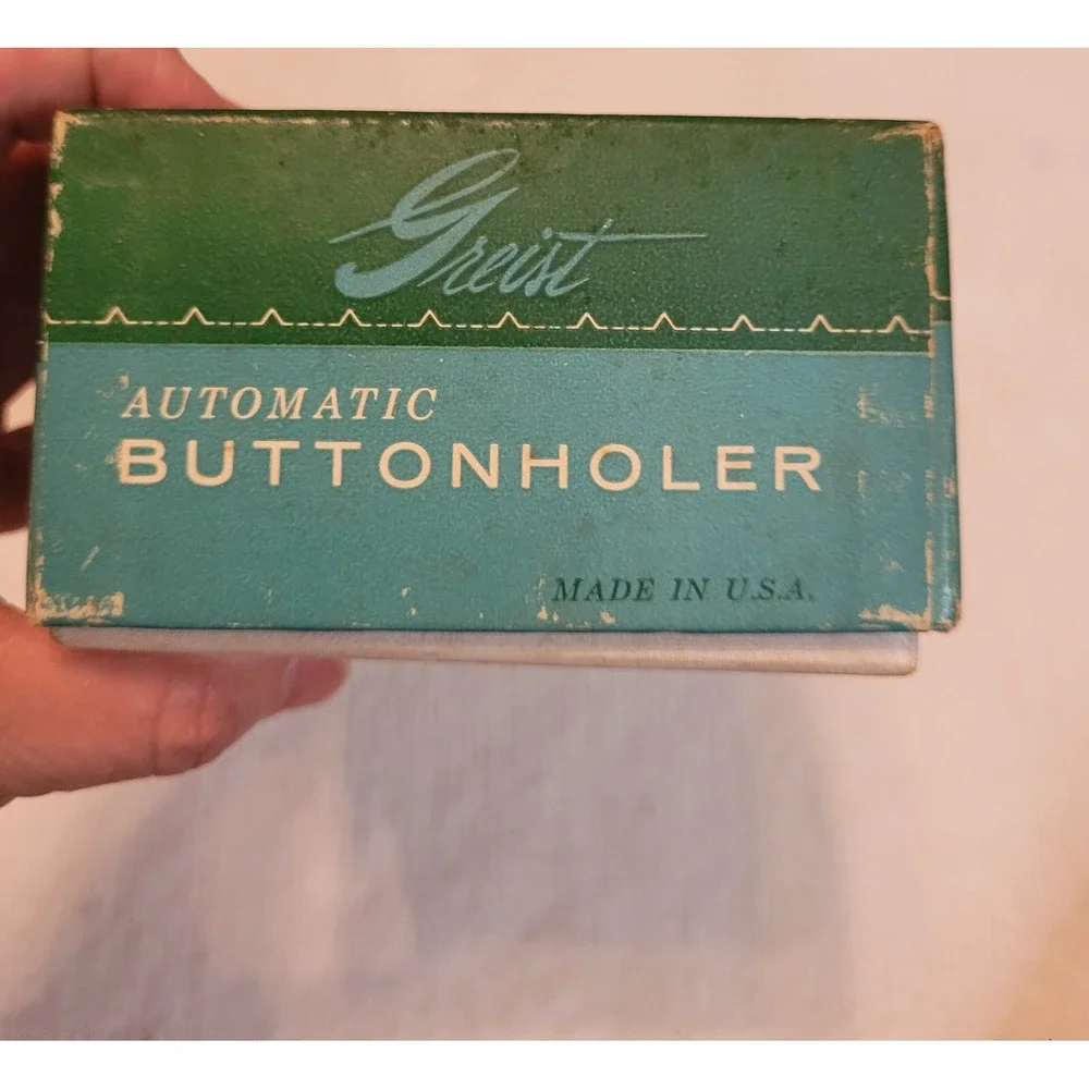 Vintage Greist Buttonholer Automatic Button Holder In Original Box ~ Style #1